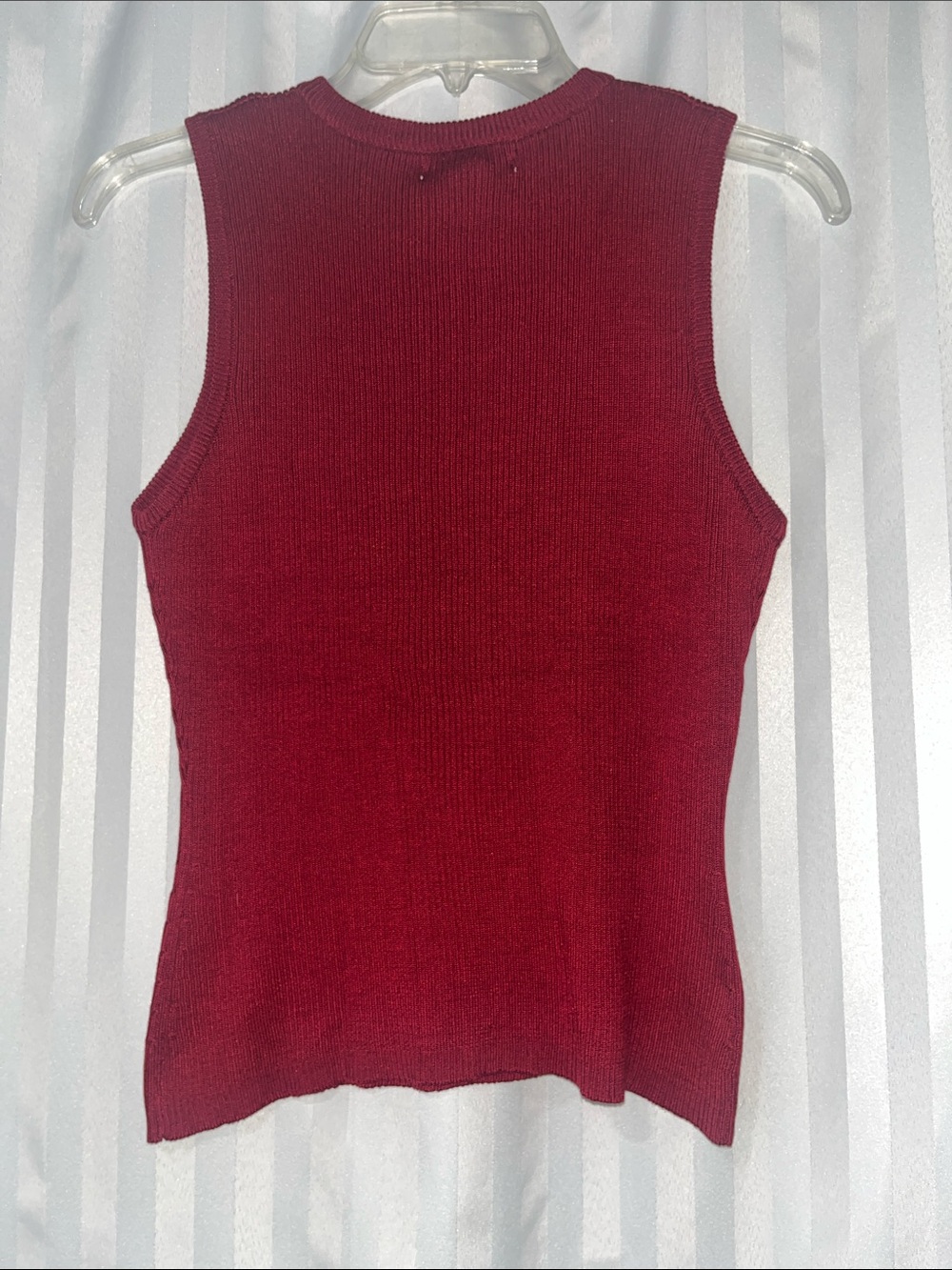 TRILOGY Women’s 100% Silk Deep Red Sleeveless Knit Top - Picture 7 of 7
